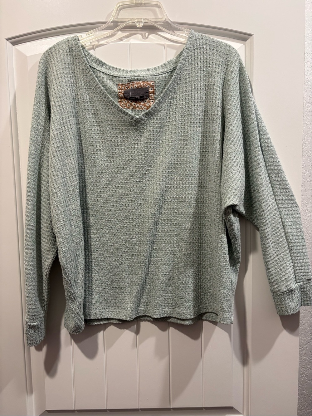 Anthropologie Sage Green Waffle Knit Dolman Sleeve Top L Soft